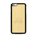 Coque de protection en bois véritable fabriquée en France pour  sur le thème chill avec un motif représentant un couché de soleil sur l'océan et la phrase "Chill out"
