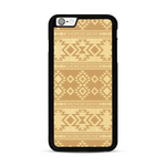 Coque de protection en bois véritable fabriquée en France pour  avec des motifs géométriques s'inspirant des temples aztèques, mayas et incas