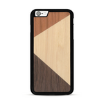 Coque de protection en bois véritable fabriquée en France pour  alliant du merisier, du noyer et du bambou formant chacun deux triangles et un trapèze avec deux jointures en diagonale sur le thème de l'art abstrait