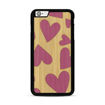 Coque de protection en bois véritable fabriquée en France pour  alliant plusieurs essences de bois pour représenter des coeurs pour les amoureux