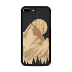 Coque de protection en bois véritable fabriquée en France pour  alliant plusieurs essences de bois pour représenter le mont Everest