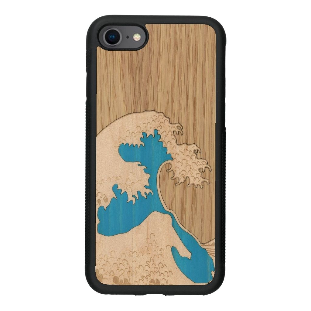 Coque de protection en bois véritable fabriquée en France pour iPhone SE 2020 alliant plusieurs essences de bois pour représenter la célèbre grande vague de Kanagawa