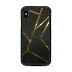 Coque de protection en bois véritable fabriquée en France pour  alliant plusieurs essences de bois pour représenter des fragments design