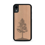 Coque de protection en bois véritable fabriquée en France pour  sur le thème de la nature, de la fôret et de l'écoresponsabilité avec une gravure représentant un arbre 