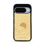 Coque de protection en bois véritable fabriquée en France pour  représentant des montagnes, sur le thème de la randonnée en pleine nature et du trail