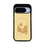 Coque de protection en bois véritable fabriquée en France pour  sur le thème du camping en pleine nature et du bivouac avec la phrase "Aventure is out there"