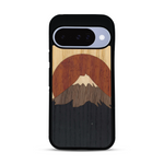 Coque de protection en bois véritable fabriquée en France pour  alliant plusieurs essences de bois pour représenter le mont Fuji