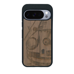 Coque de protection en bois véritable fabriquée en France pour Google Pixel 10 Pro sur le thème de l'automobile avec une authentique Porsche