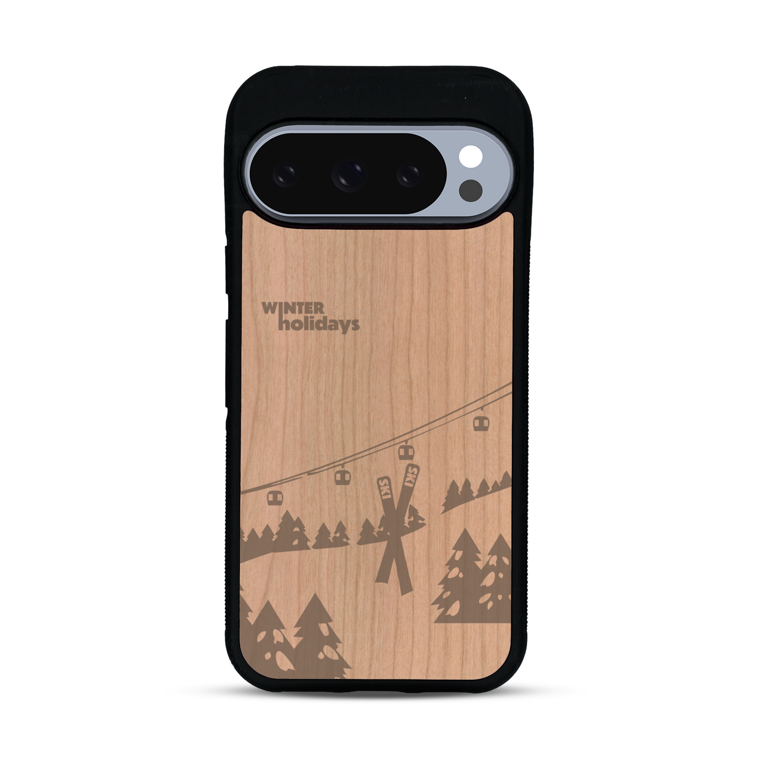 Coque de protection en bois véritable fabriquée en France pour  sur le thème de la montagne, du ski et de la neige avec un motif représentant une paire de ski plantée dans la neige avec en fond des montagnes enneigées