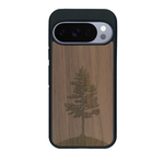 Coque de protection en bois véritable fabriquée en France pour Google Pixel 10 Pro XL sur le thème de la nature, de la fôret et de l'écoresponsabilité avec une gravure représentant un arbre 