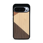 Coque de protection en bois véritable fabriquée en France pour  alliant du merisier, du noyer et du bambou formant chacun deux triangles et un trapèze avec deux jointures en diagonale sur le thème de l'art abstrait