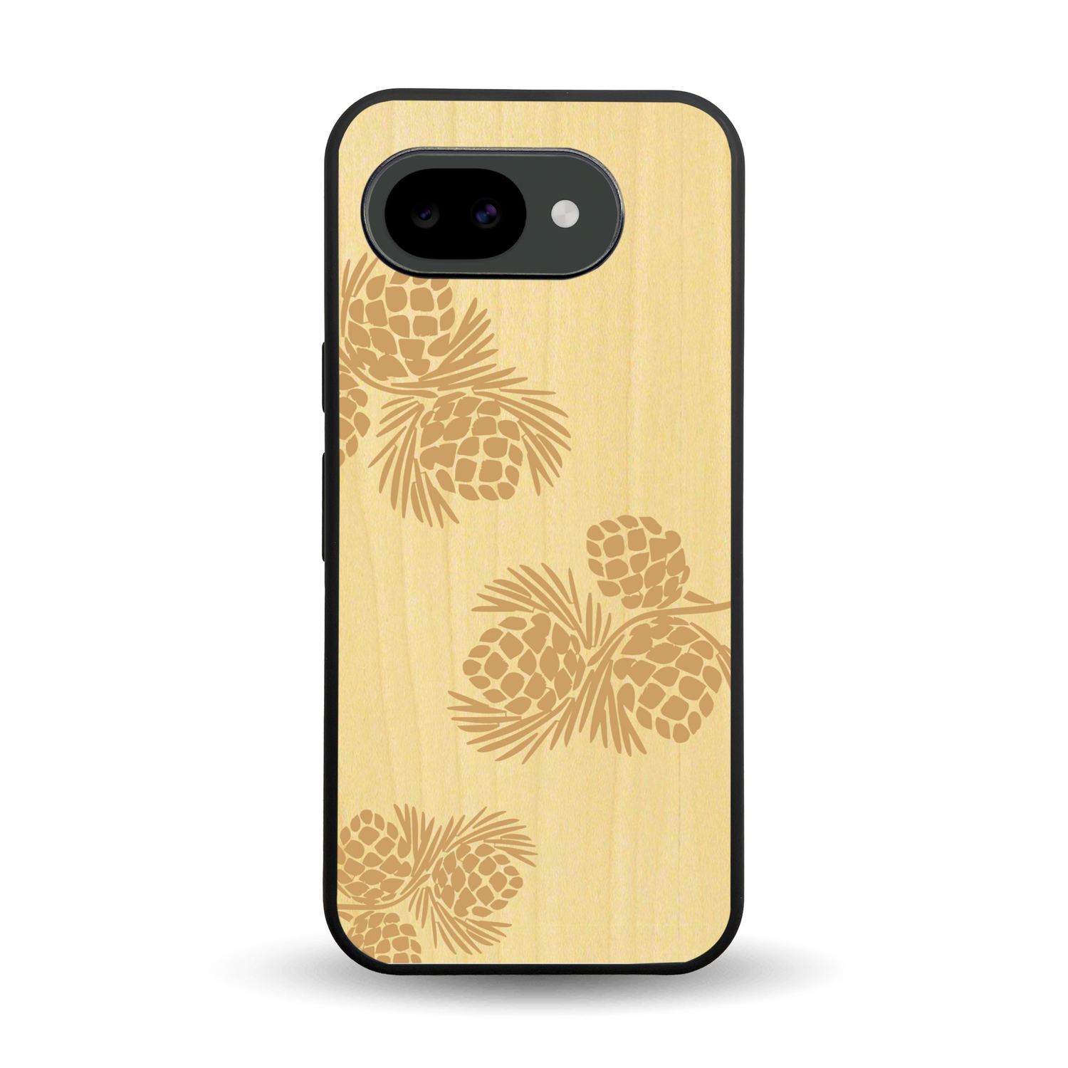 Coque de protection en bois véritable fabriquée en France pour Google Pixel 10A sur le thème de la nature des arbres avec un motif de gravure représentant des épines de sapin et des pommes de pin