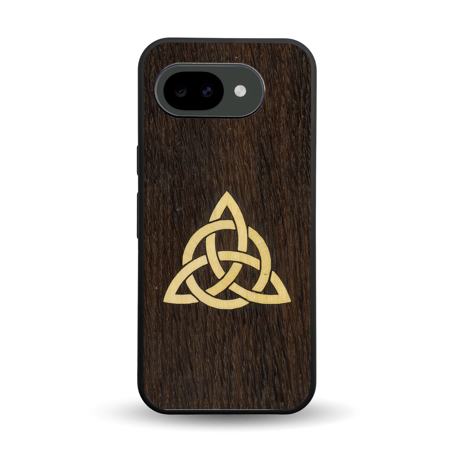 Coque de protection en bois véritable fabriquée en France pour Google Pixel 10A alliant du chêne fumé et du bambou représentant une triquetra
