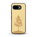 Coque de protection en bois véritable fabriquée en France pour Google Pixel 10A sur le thème de la nature, de la fôret et de l'écoresponsabilité avec une gravure représentant un arbre 