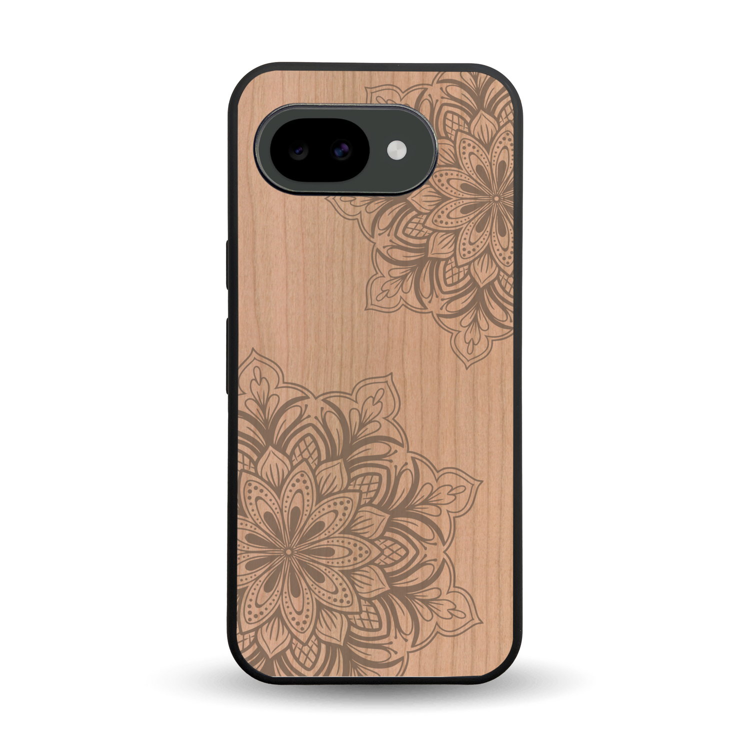 Coque de protection en bois véritable fabriquée en France pour Google Pixel 10A sur le thème de la bohème et du tatouage au henné avec une gravure représentant un mandala