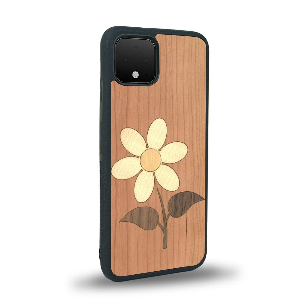 Coque de protection en bois véritable fabriquée en France pour Google Pixel 4 alliant plusieurs essences de bois pour représenter une marguerite