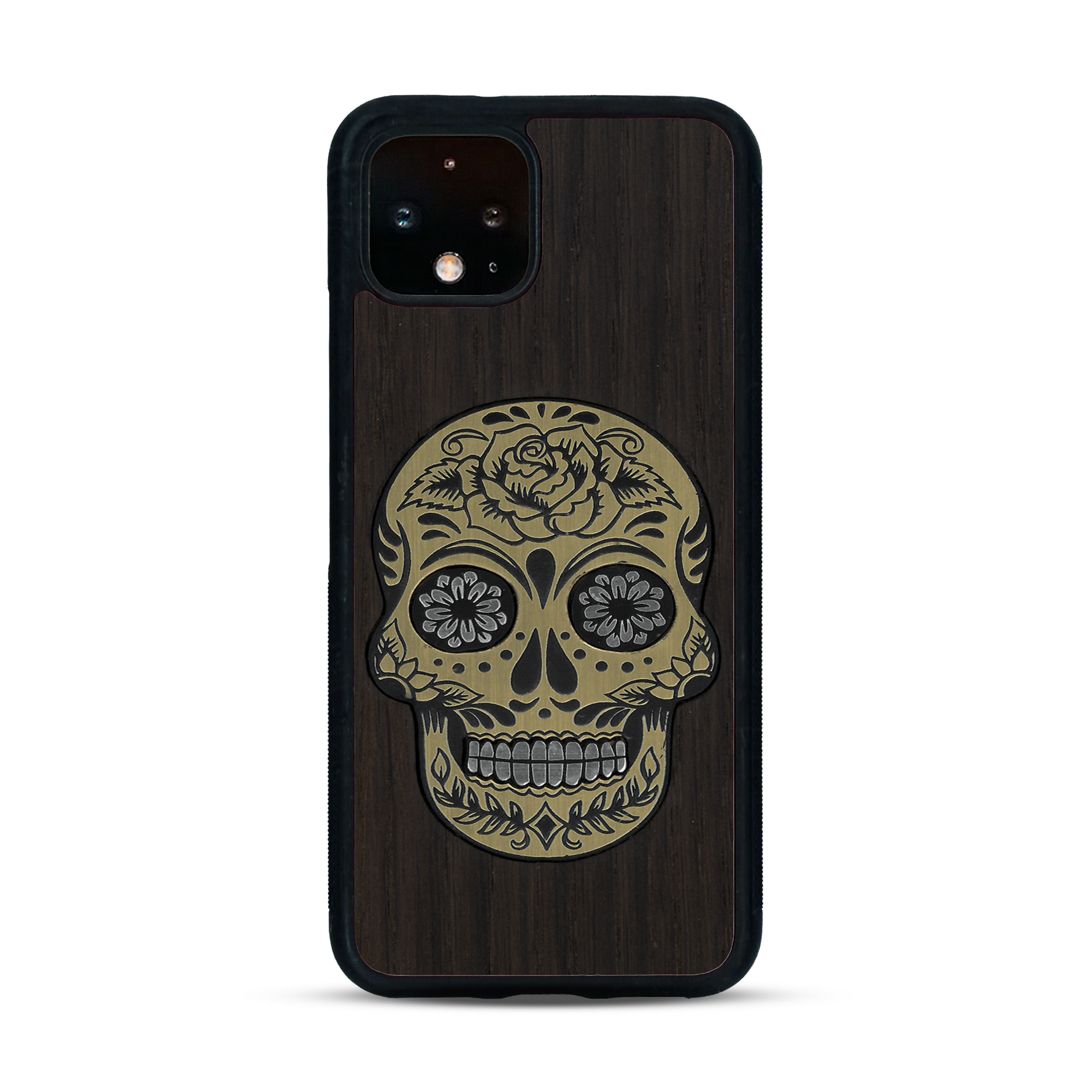 Coque de protection en bois véritable fabriquée en France pour  alliant du chêne fumé avec du métal argenté et doré représentant une tête de mort mexicaine sur le thème Dia de los Muertos