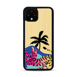 Coque de protection en bois véritable fabriquée en France pour Google Pixel 4 représentant un tigre coloré avec un design moderne et minimaliste sur le thème de la jungle et de la nature