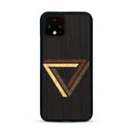 Coque de protection en bois véritable fabriquée en France pour  sur le thème de l'art géométrique qui allie du chêne fumé, du noyer, du bambou et du padouk représentant le triangle de penrose