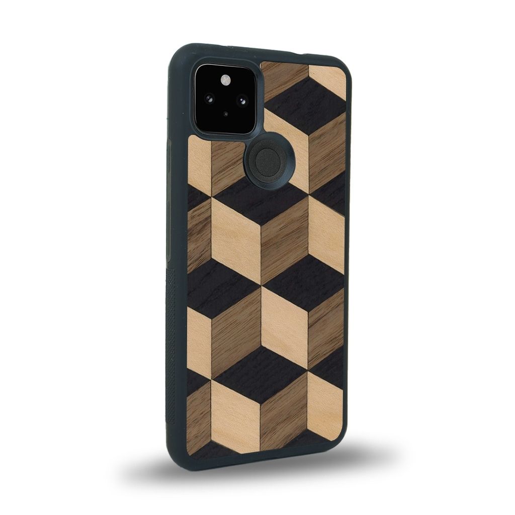 Coque de protection en bois véritable fabriquée en France pour Google Pixel 4a 5g alliant plusieurs essences de bois pour représenter un classique intemporel de la marqueterie
