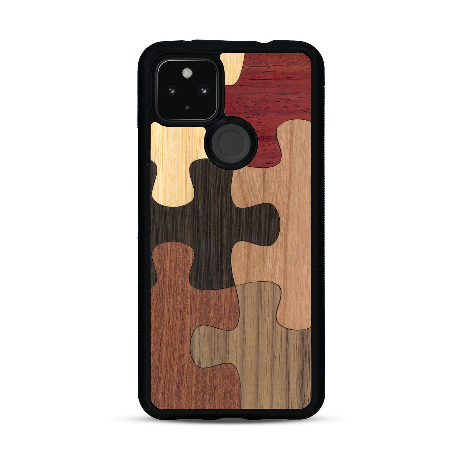 Coque de protection en bois véritable fabriquée en France pour  représentant un puzzle en six pièces qui allie du chêne fumé, du noyer, du bambou, du padouk, du merisier et de l'acajou