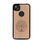 Coque de protection en bois véritable fabriquée en France pour  sur le thème de la spiritualité et du yoga avec une gravure zen représentant un arbre de vie