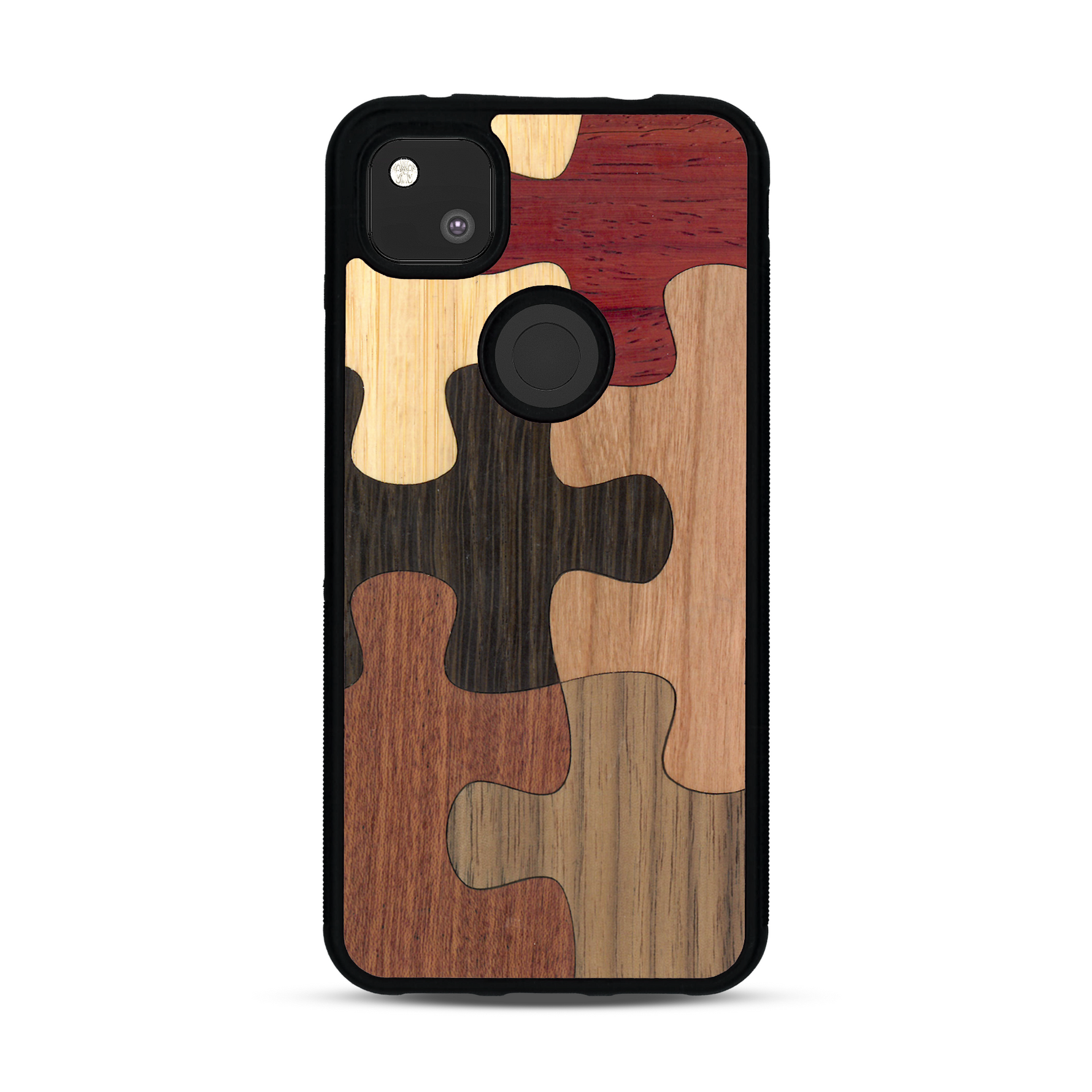 Coque de protection en bois véritable fabriquée en France pour  représentant un puzzle en six pièces qui allie du chêne fumé, du noyer, du bambou, du padouk, du merisier et de l'acajou