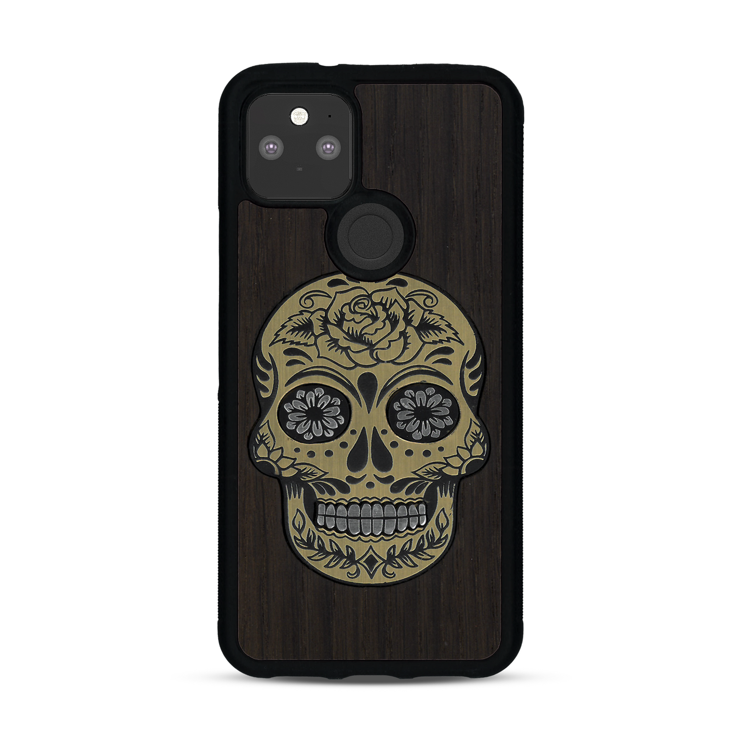 Coque de protection en bois véritable fabriquée en France pour  alliant du chêne fumé avec du métal argenté et doré représentant une tête de mort mexicaine sur le thème Dia de los Muertos