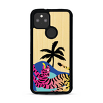 Coque de protection en bois véritable fabriquée en France pour Google Pixel 5 représentant un tigre coloré avec un design moderne et minimaliste sur le thème de la jungle et de la nature