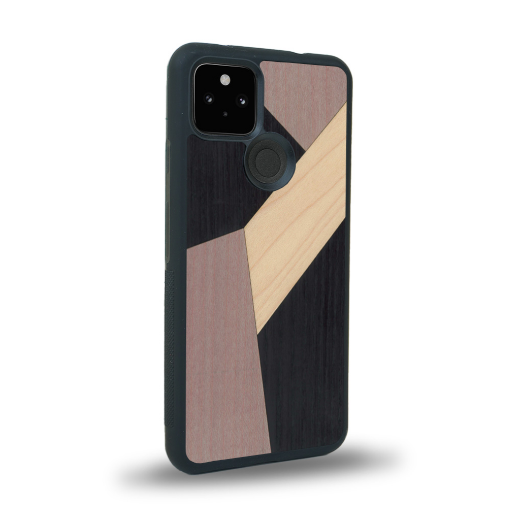 Coque de protection en bois véritable fabriquée en France pour Google Pixel 5 alliant du bambou, du tulipier mauve et noir en forme de mosaïque minimaliste sur le thème de l'art abstrait