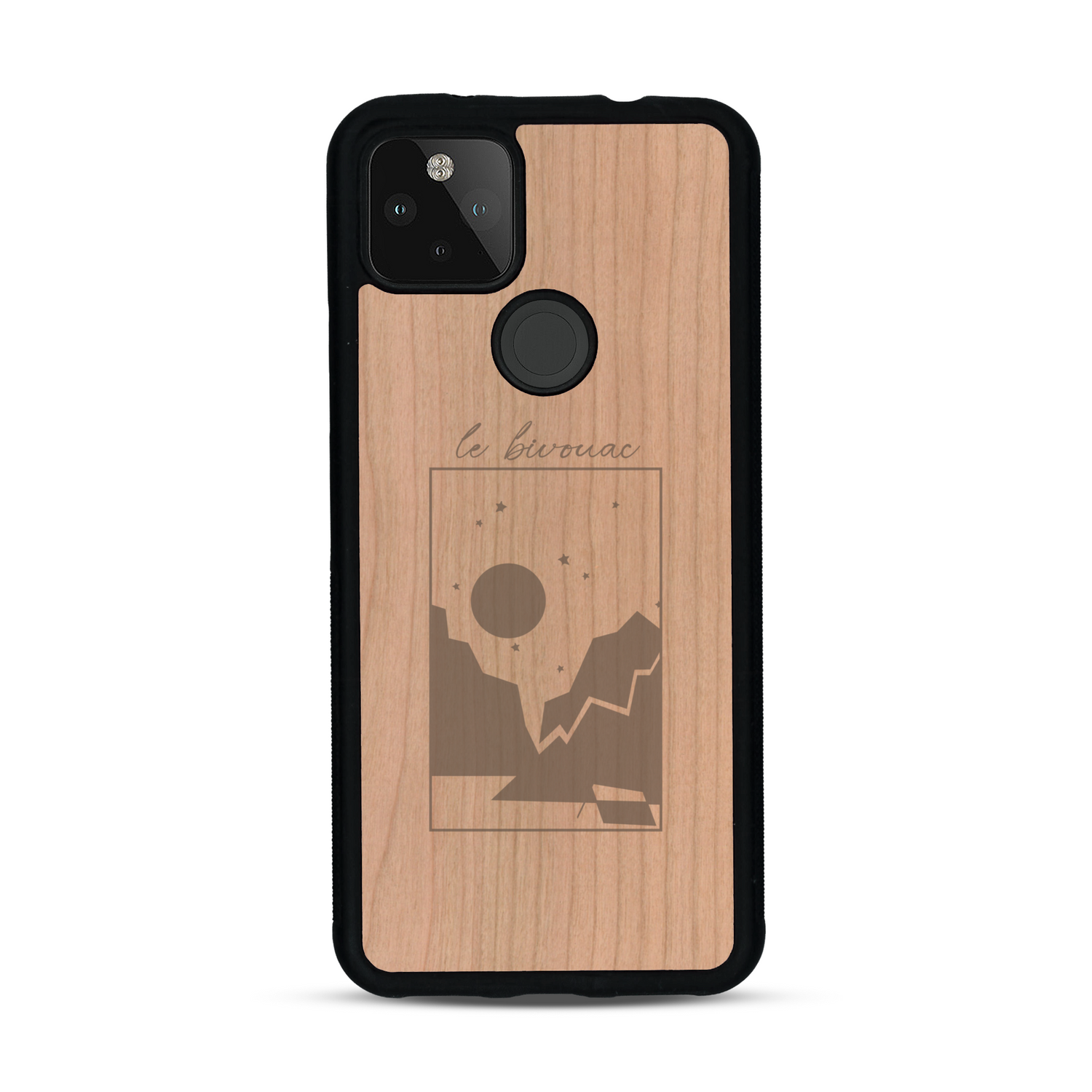 Coque de protection en bois véritable fabriquée en France pour  sur le thème du camping en pleine nature et du bivouac avec la phrase "Aventure is out there"