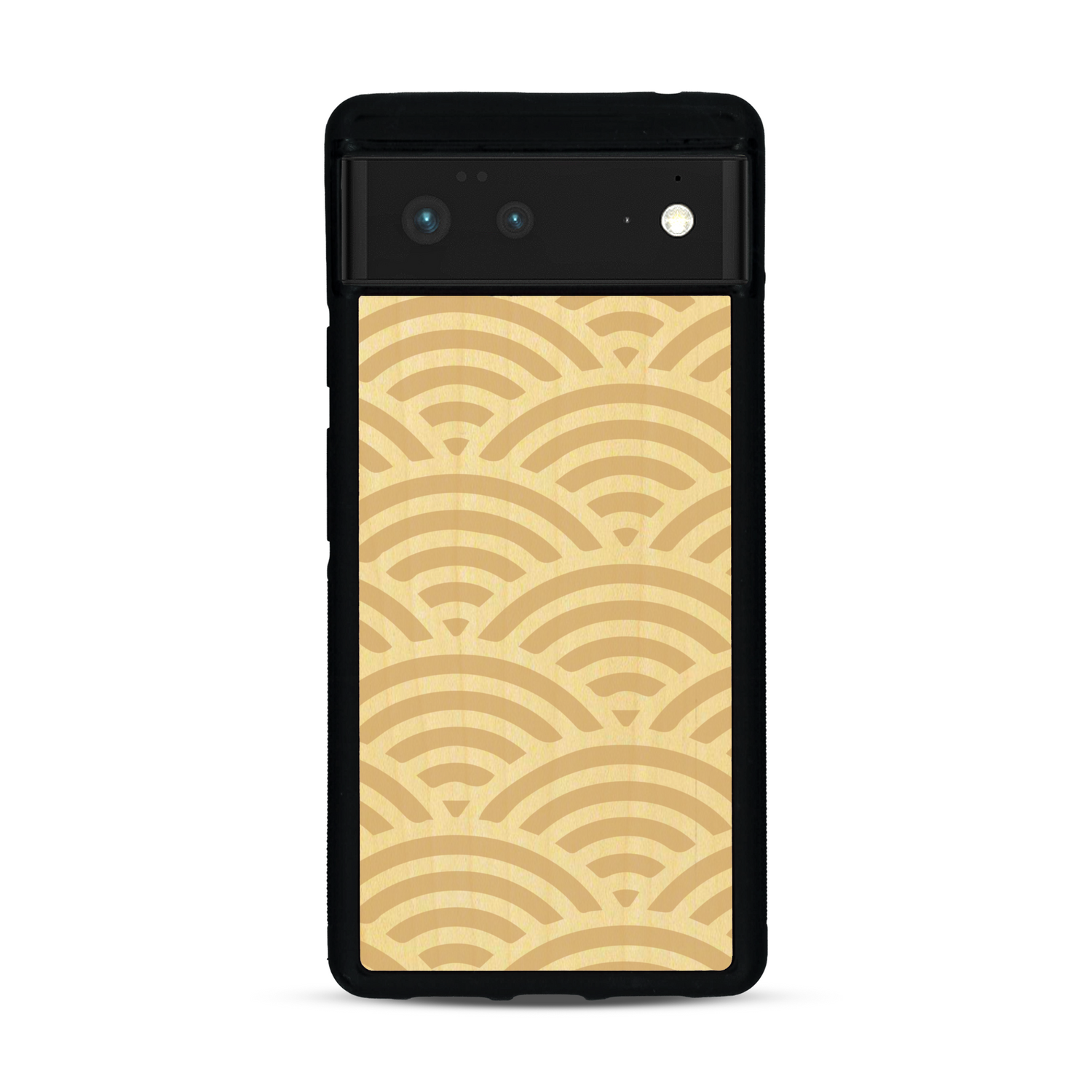 Coque de protection en bois véritable fabriquée en France pour  baptisée "La Sinjak" avec un motif de gravure abstrait représentant la répétition d'un symbole wifi
