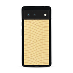 Coque de protection en bois véritable fabriquée en France pour  avec un motif moderne et minimaliste sur le thème waves et wavy représentant les vagues de l'océan