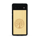 Coque de protection en bois véritable fabriquée en France pour  sur le thème de la spiritualité et du yoga avec une gravure zen représentant un arbre de vie