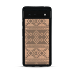 Coque de protection en bois véritable fabriquée en France pour  avec des motifs géométriques s'inspirant des temples aztèques, mayas et incas