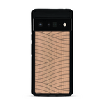 Coque de protection en bois véritable fabriquée en France pour  avec un motif moderne et minimaliste sur le thème waves et wavy représentant les vagues de l'océan