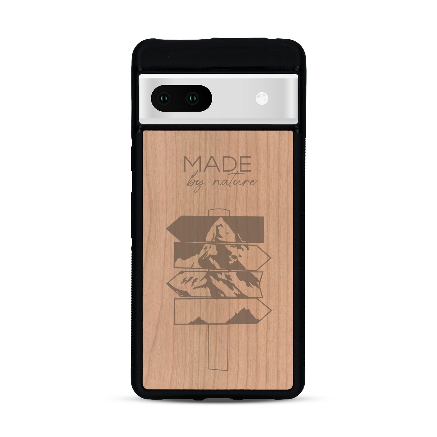 Coque de protection en bois véritable fabriquée en France pour  sur le thème de la nature et des arbres avec une gravure représentant une pomme de pin et la phrase "made by nature"