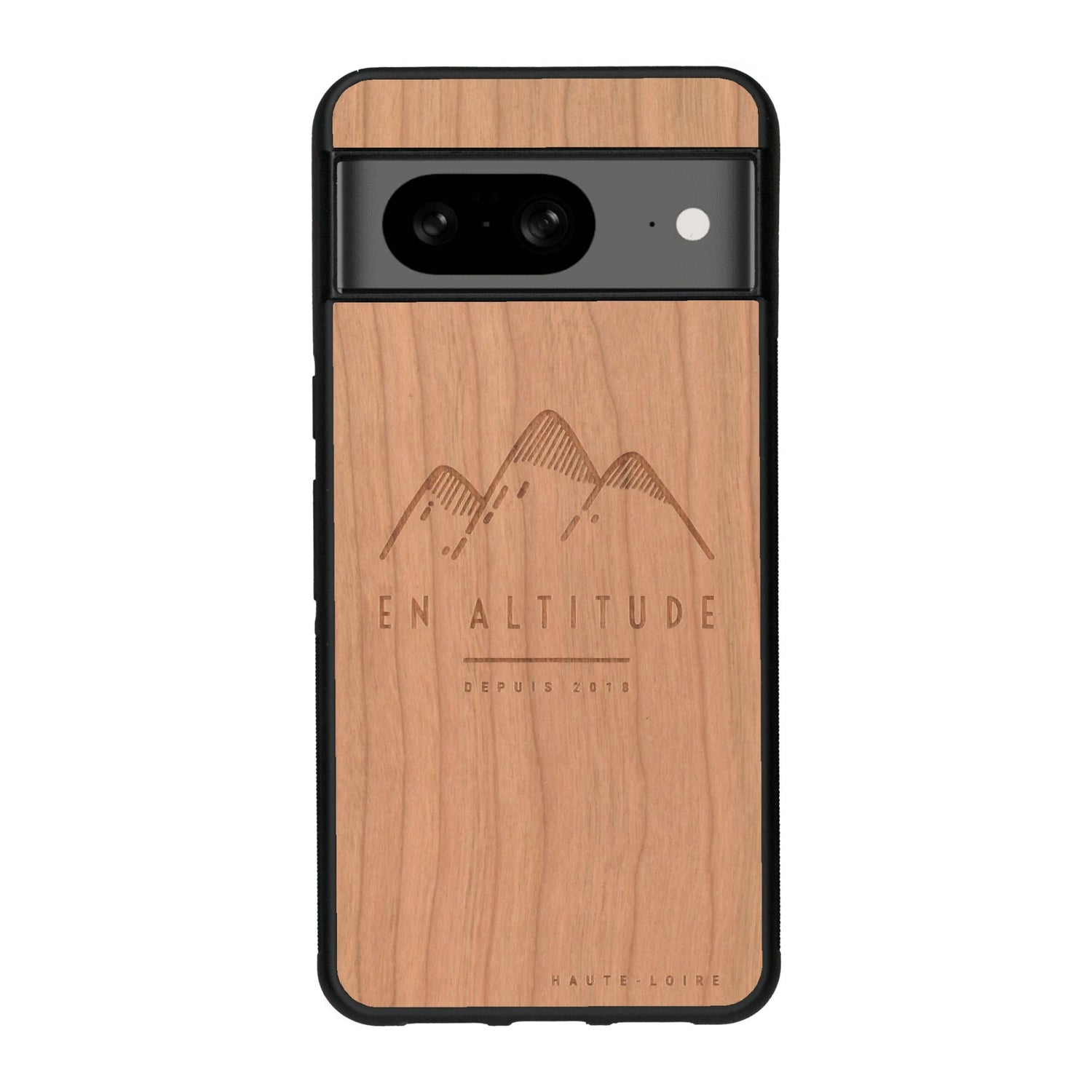 Coque de protection en bois véritable fabriquée en France pour Google Pixel 7A représentant des montagnes, sur le thème de la randonnée en pleine nature et du trail