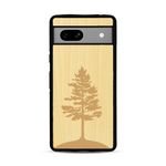 Coque de protection en bois véritable fabriquée en France pour  sur le thème de la nature, de la fôret et de l'écoresponsabilité avec une gravure représentant un arbre 