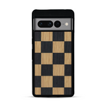 Coque de protection en bois véritable fabriquée en France pour  alliant plusieurs essences de bois pour représenter un damier