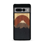 Coque de protection en bois véritable fabriquée en France pour Google Pixel 7pro alliant plusieurs essences de bois pour représenter le mont Fuji