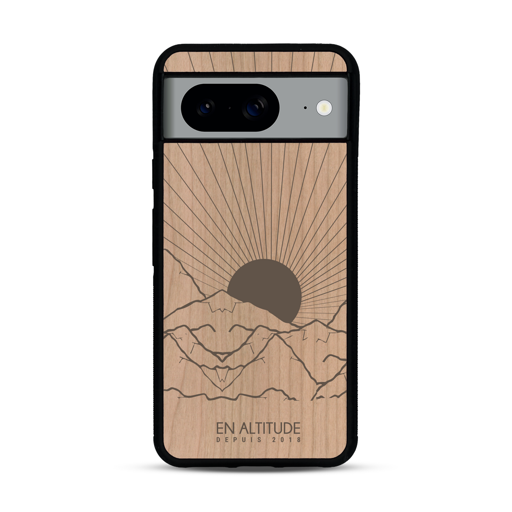 Coque de protection en bois véritable fabriquée en France pour  représentant des montagnes, sur le thème de la randonnée en pleine nature et du trail