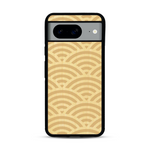 Coque de protection en bois véritable fabriquée en France pour  baptisée "La Sinjak" avec un motif de gravure abstrait représentant la répétition d'un symbole wifi