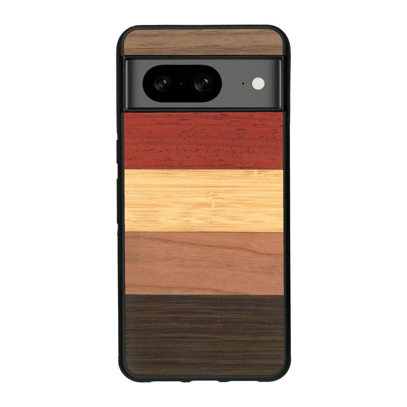 Coque de protection en bois véritable fabriquée en France pour Google Pixel 8 alliant des bandes horizontales de bambou, merisier, padouk, noyer et chêne fumé