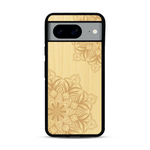 Coque de protection en bois véritable fabriquée en France pour  sur le thème de la bohème et du tatouage au henné avec une gravure représentant un mandala