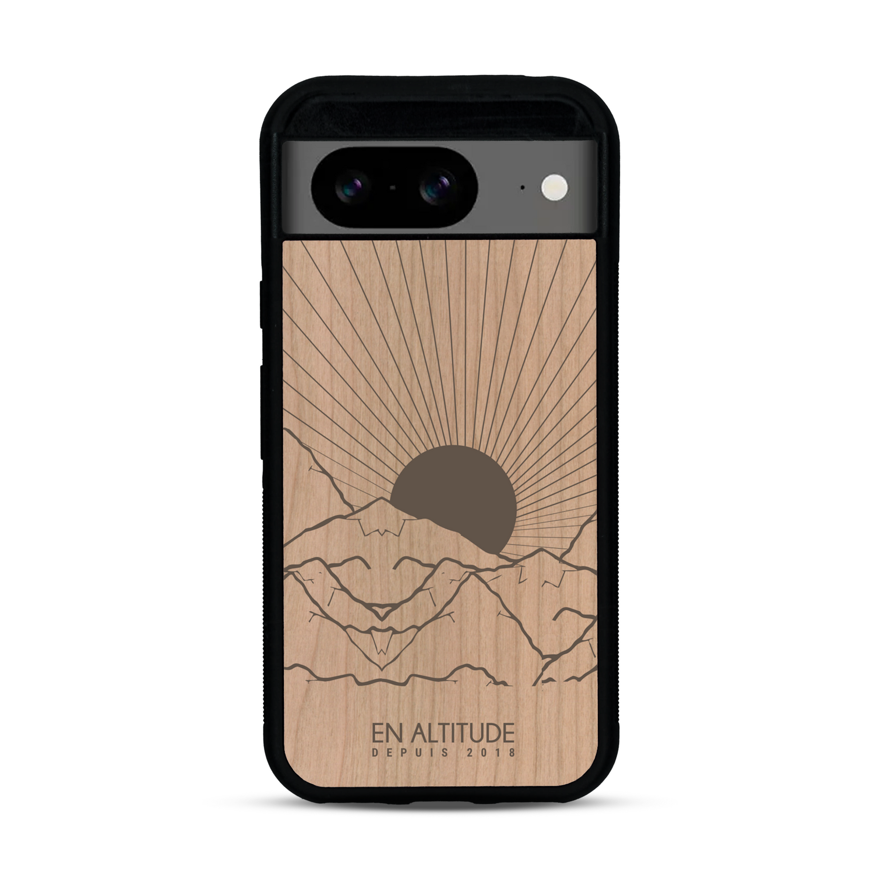 Coque de protection en bois véritable fabriquée en France pour  représentant des montagnes, sur le thème de la randonnée en pleine nature et du trail