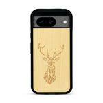 Coque de protection en bois véritable fabriquée en France pour  sur le thème de la nature et des animaux représentant une tête de cerf gométrique avec un design moderne et minimaliste