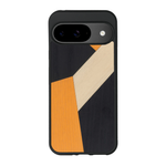 Coque de protection en bois véritable fabriquée en France pour Google Pixel 8a alliant du bambou, du tulipier orange et noir en forme de mosaïque minimaliste sur le thème de l'art abstrait