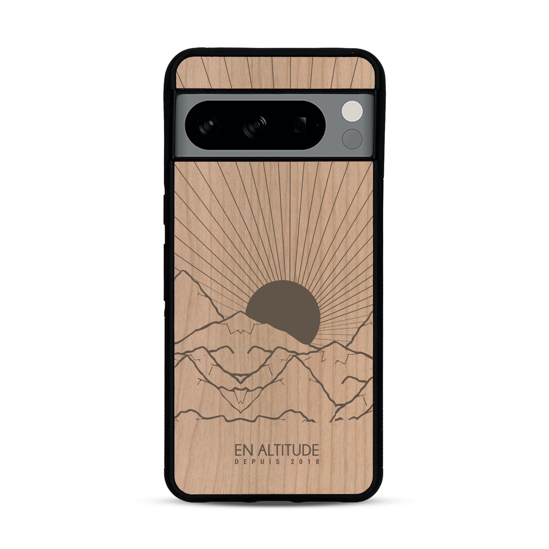 Coque de protection en bois véritable fabriquée en France pour  représentant des montagnes, sur le thème de la randonnée en pleine nature et du trail