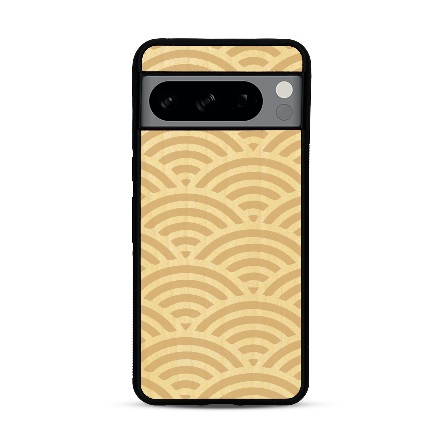 Coque de protection en bois véritable fabriquée en France pour  baptisée "La Sinjak" avec un motif de gravure abstrait représentant la répétition d'un symbole wifi
